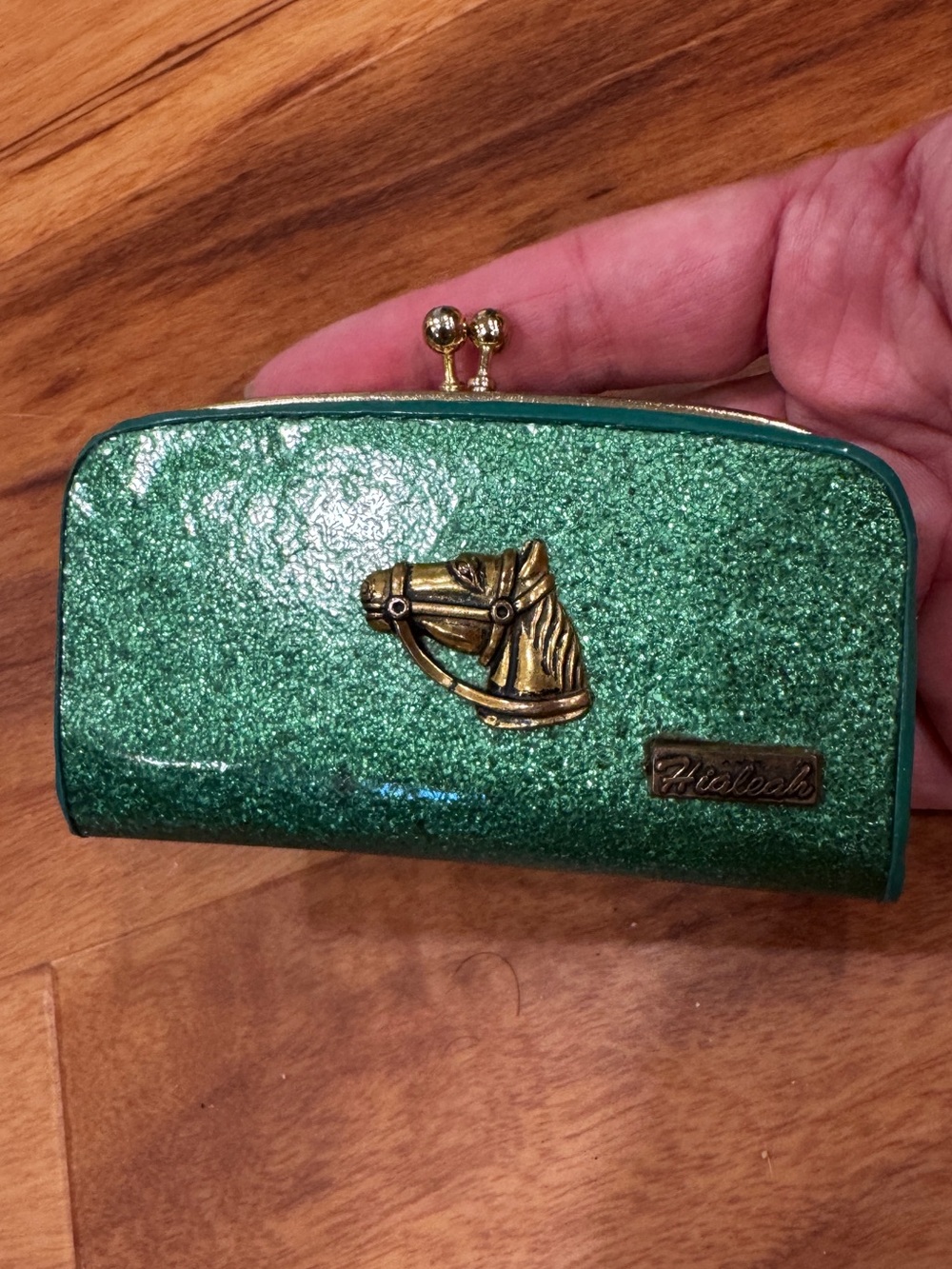 Vintage sparkling, green vinyl kiss lock coin purse with horse emblem